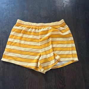 Really cute comfy shorts